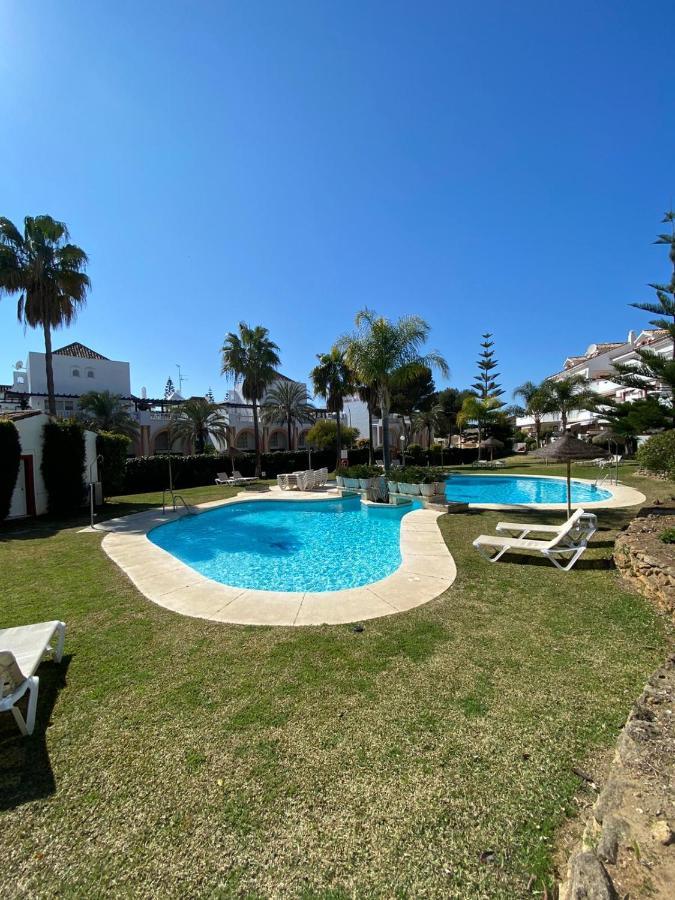 Luxury Beach Side Apartment In Marbella Playa Luaran gambar